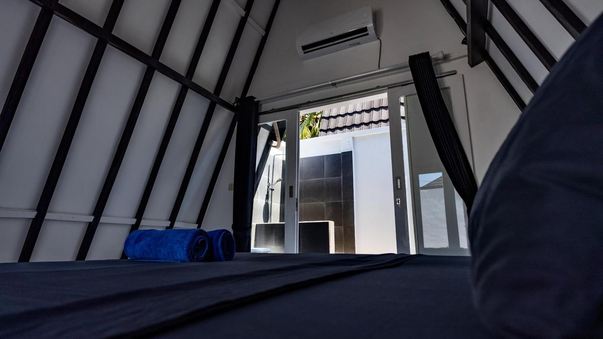 Resort Gili Trawangan - Bungalow With Private Pool Εξωτερικό φωτογραφία